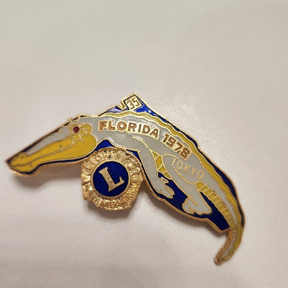Vintage Lions Club Pin